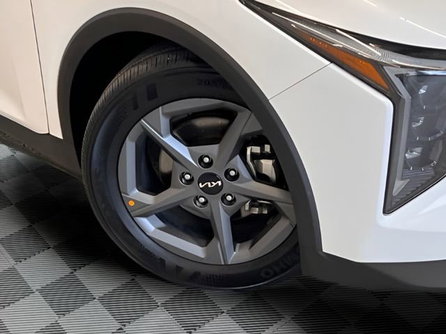 Used 2025 Kia K4 LXS FWD image 24
