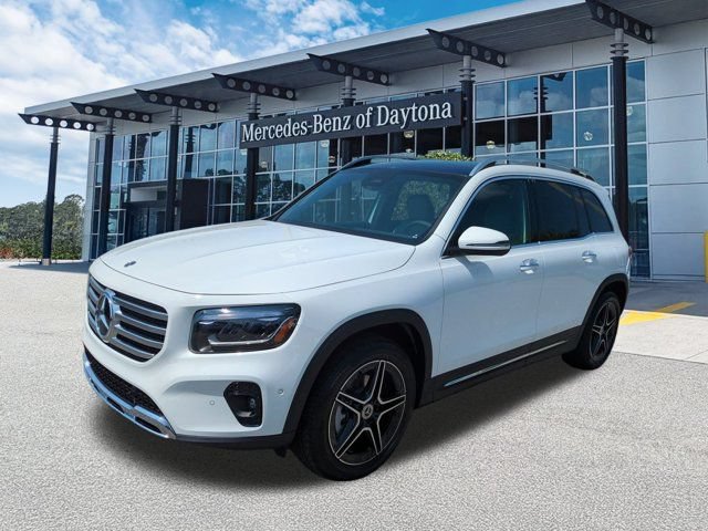 Used 2026 Mercedes-Benz GLB 250 4MATIC image 8
