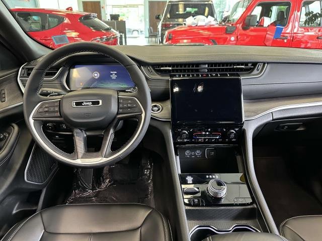 Used 2024 Jeep Grand Cherokee Limited 4xe image 24