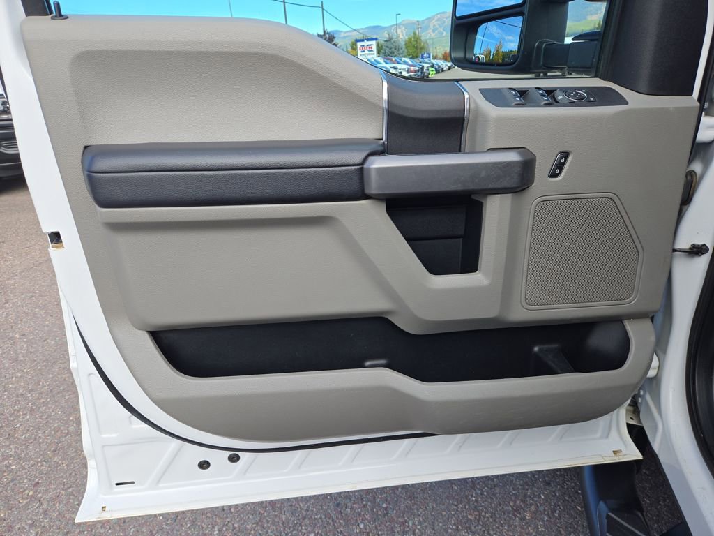 Used 2021 Ford F550 4x4 Crew Cab Super Duty image 12