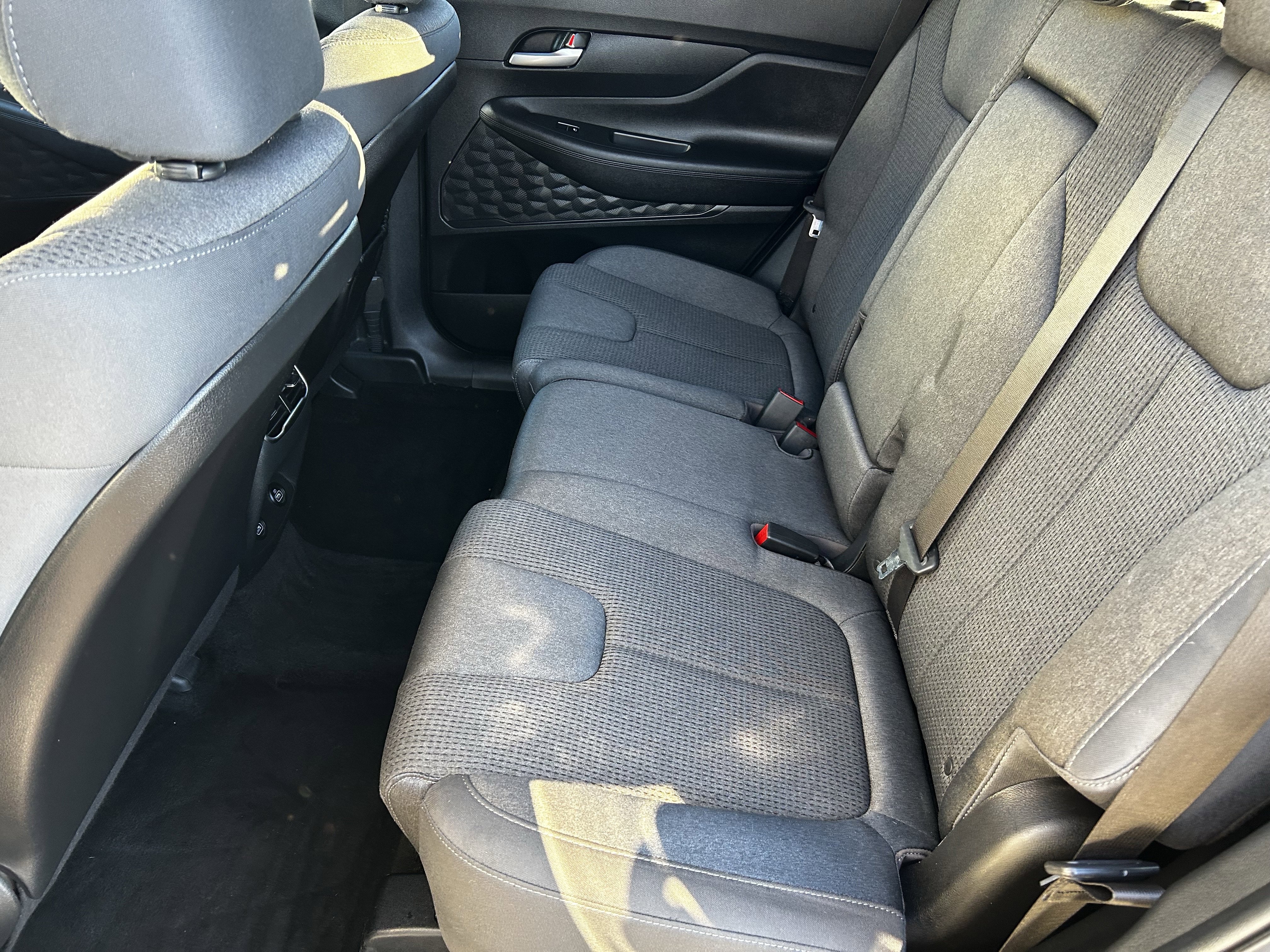 Used 2023 Hyundai Santa Fe SEL image 16