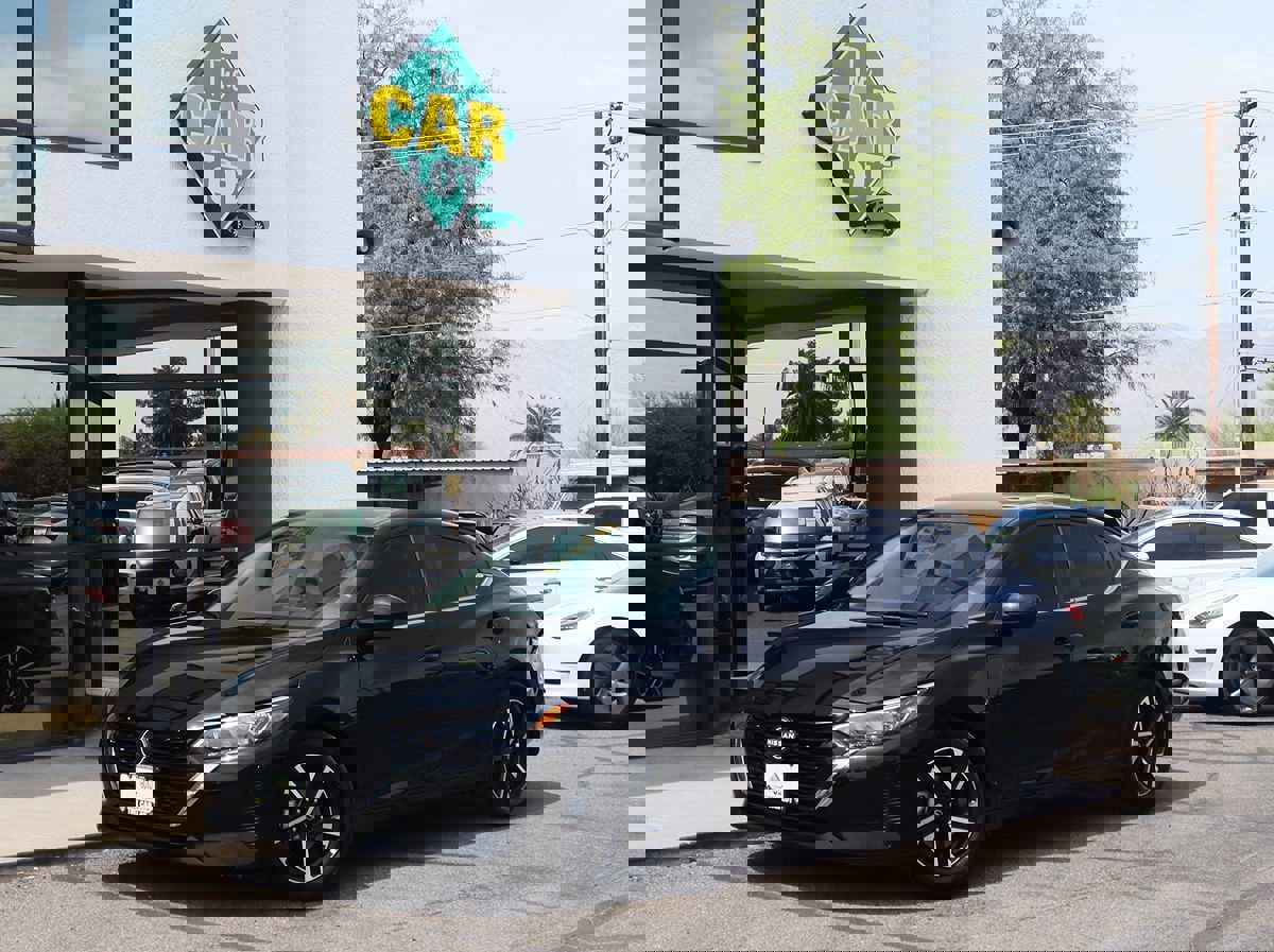 Used 2025 Nissan Sentra SV image 2