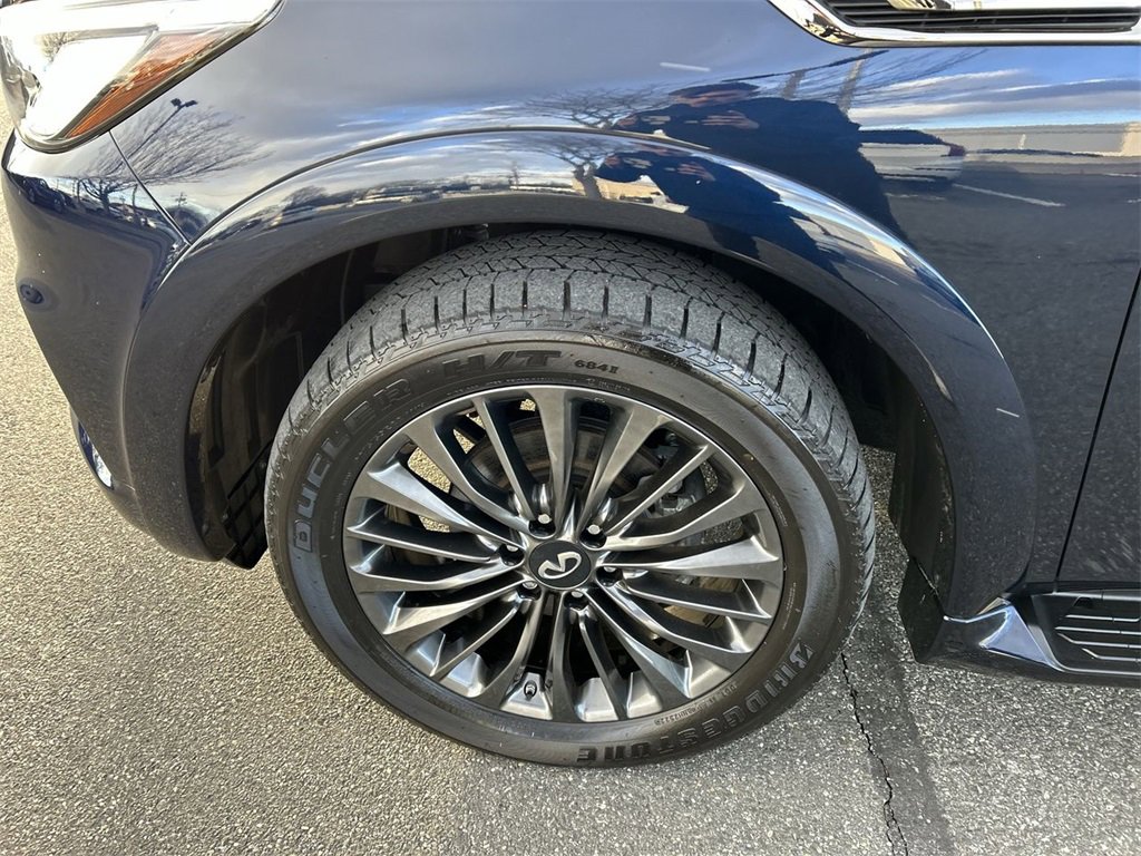 Certified 2023 INFINITI QX80 Premium Select w/ Cargo Package image 10