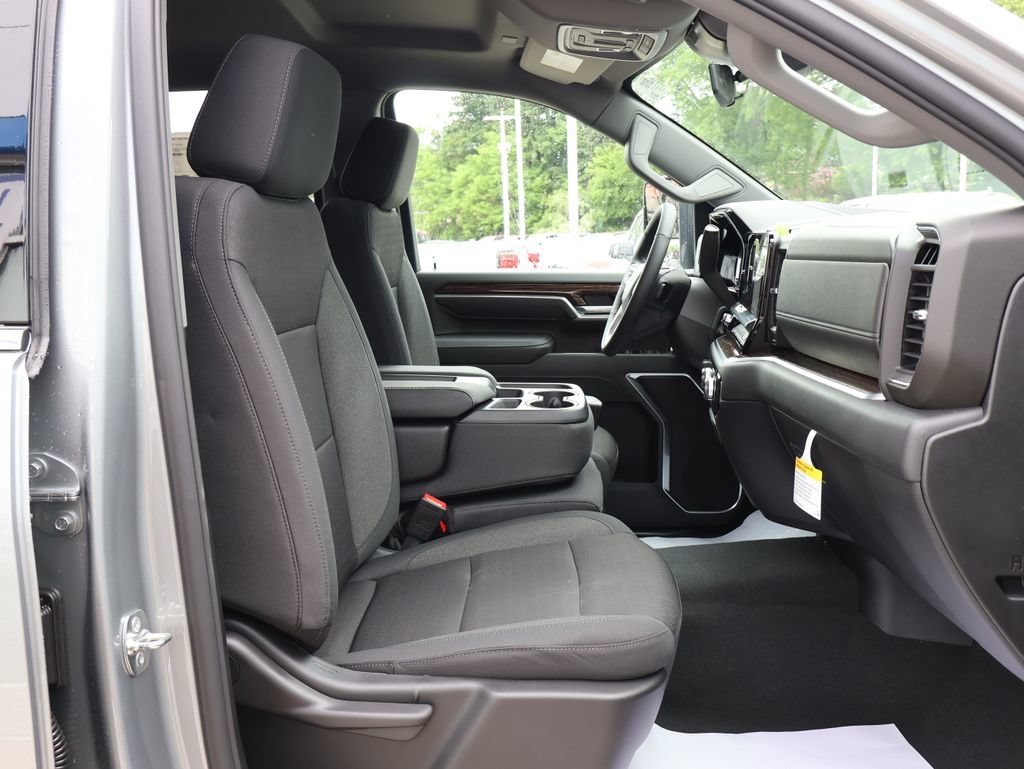 New 2026 GMC Sierra 3500 SLE w/ Preferred Package AWD/4WD image 43