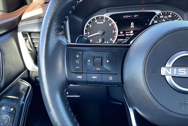 Used 2023 Nissan Rogue SL image 13