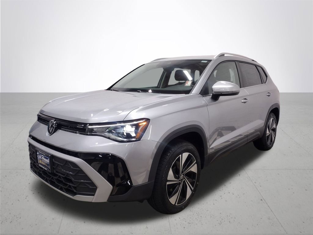 New 2025 Volkswagen Taos SE image 2