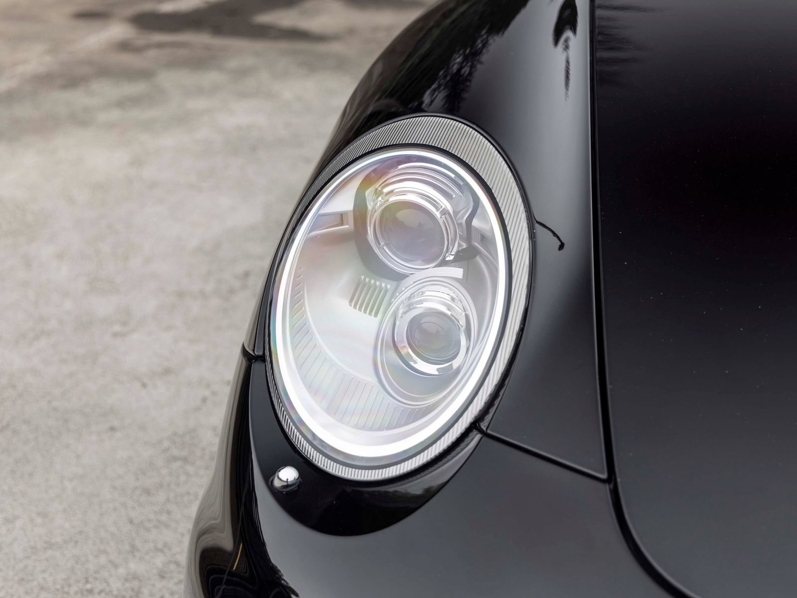 Used 2011 Porsche 911 Turbo S AWD/4WD image 16