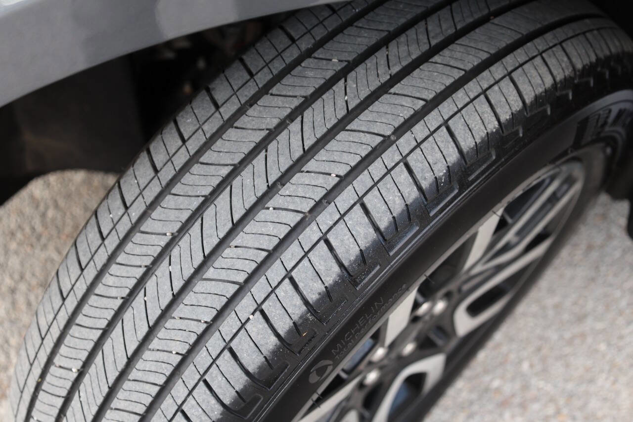 Used 2023 Ford Maverick Lariat w/ Equipment Group 500A Standard image 24