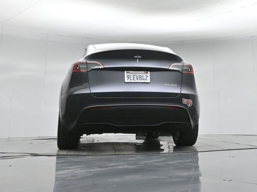 Used 2024 Tesla Model Y Long Range image 46