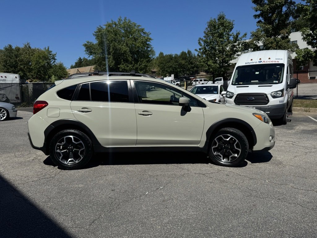 Used 2015 Subaru Crosstrek 2.0i Premium w/ Moonroof Package image 6