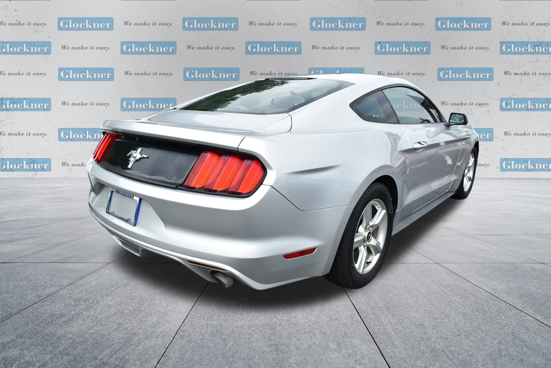 Used 2015 Ford Mustang Coupe RWD image 4