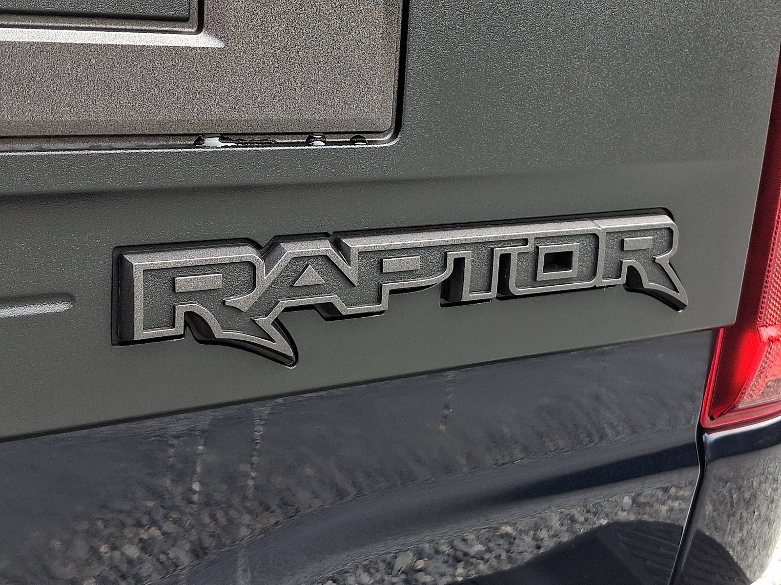 Used 2022 Ford F150 Raptor w/ Equipment Group 801A High AWD/4WD image 30