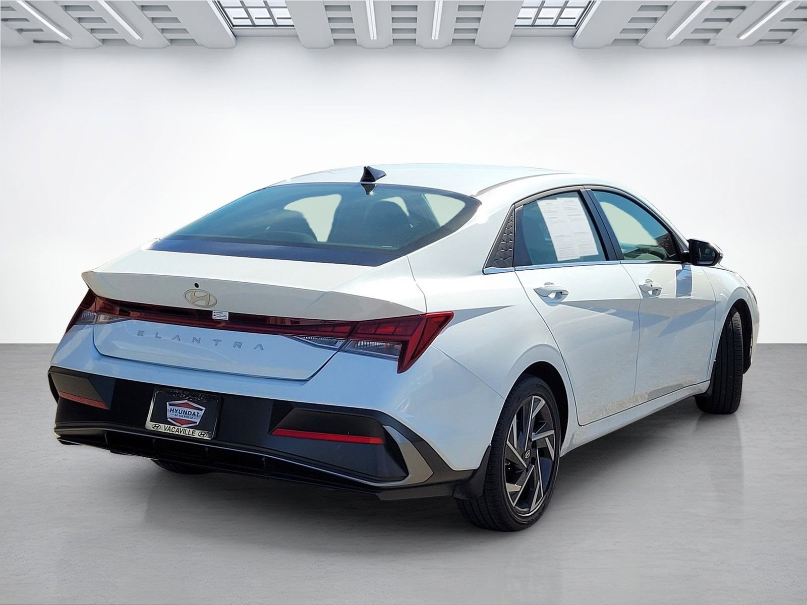 Certified 2025 Hyundai Elantra SEL image 11