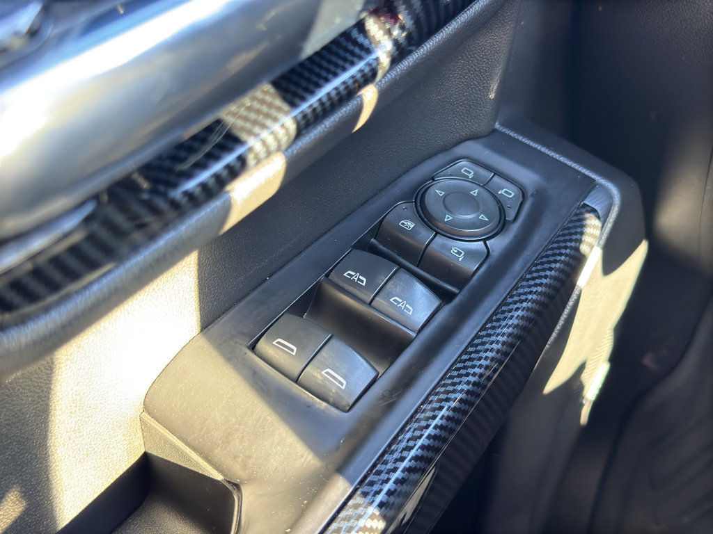 Used 2019 GMC Sierra 1500 SLT w/ SLT Premium Package AWD/4WD image 26