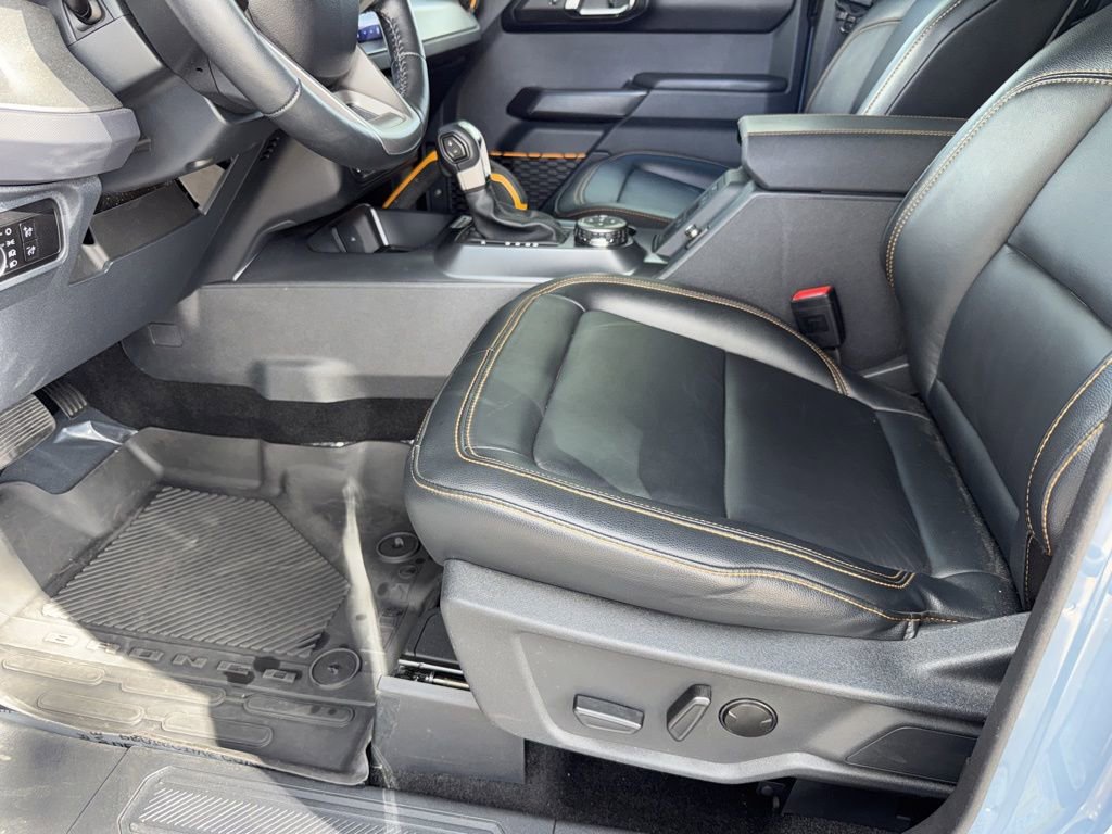 Used 2024 Ford Bronco Badlands image 16