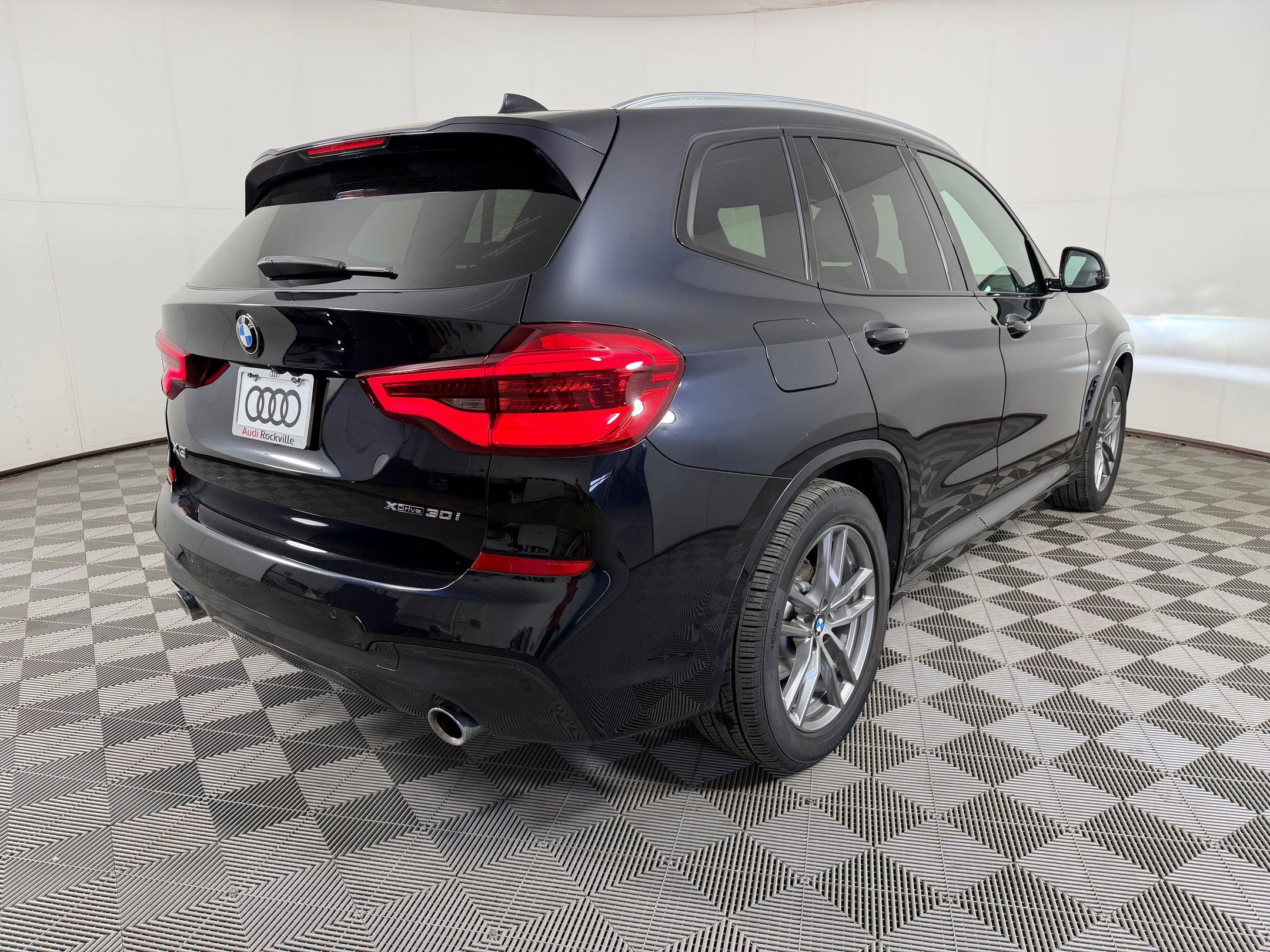 Used 2019 BMW X3 xDrive30i w/ M Sport Package 2 AWD/4WD image 9