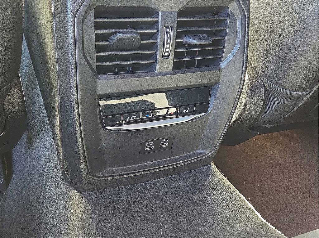 Used 2021 BMW 330i 330i w/ Convenience Package image 16