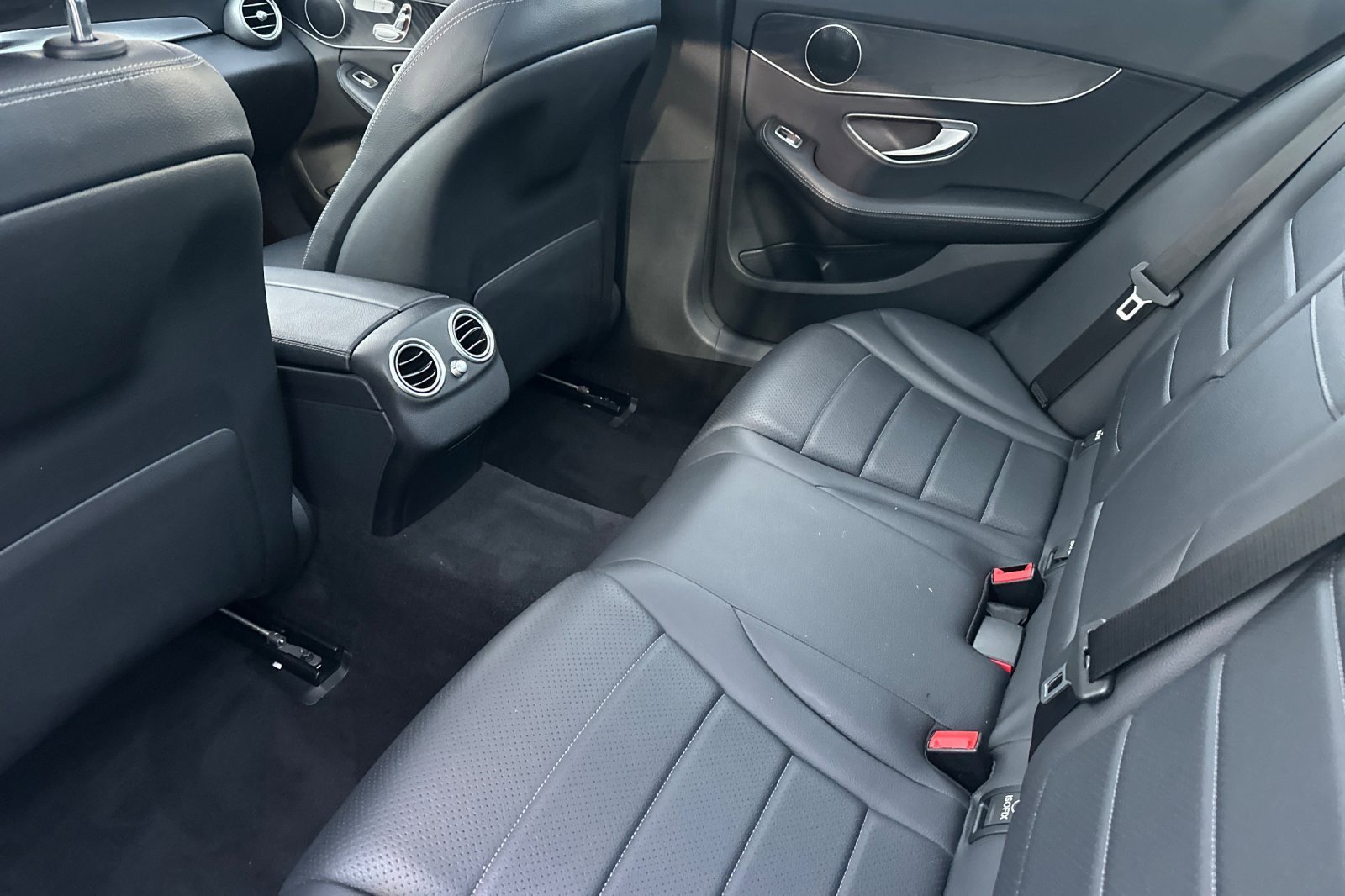 Used 2018 Mercedes-Benz C 300 Sedan w/ Premium Package image 11