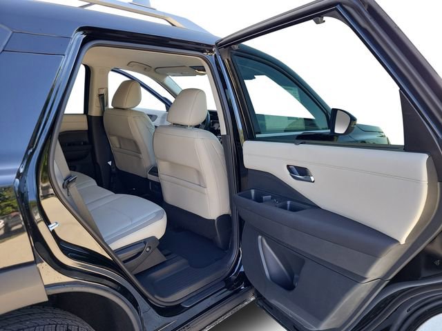 New 2025 Nissan Pathfinder SL image 25