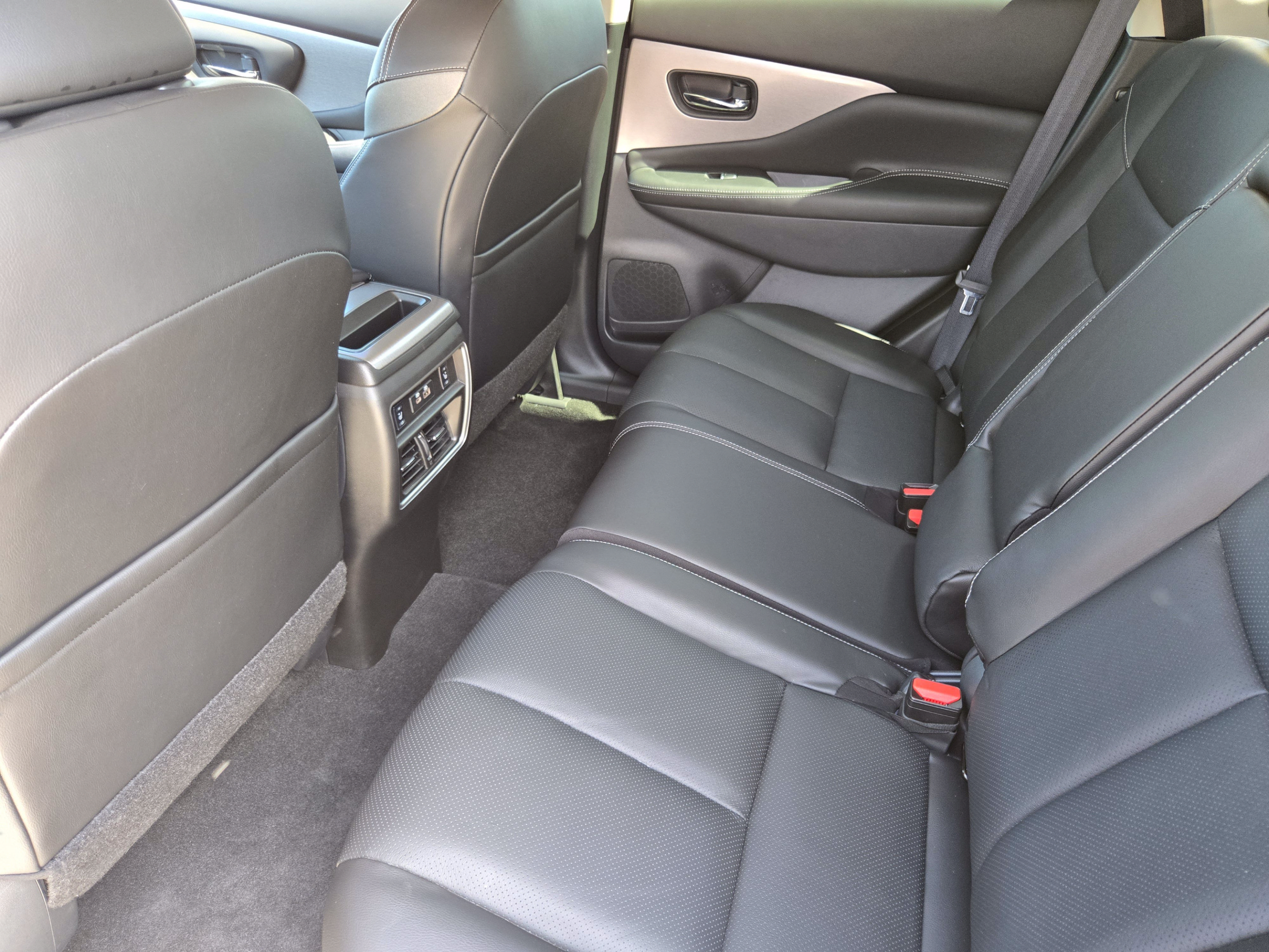 Used 2023 Nissan Murano SL w/ SL Moonroof Package FWD image 11