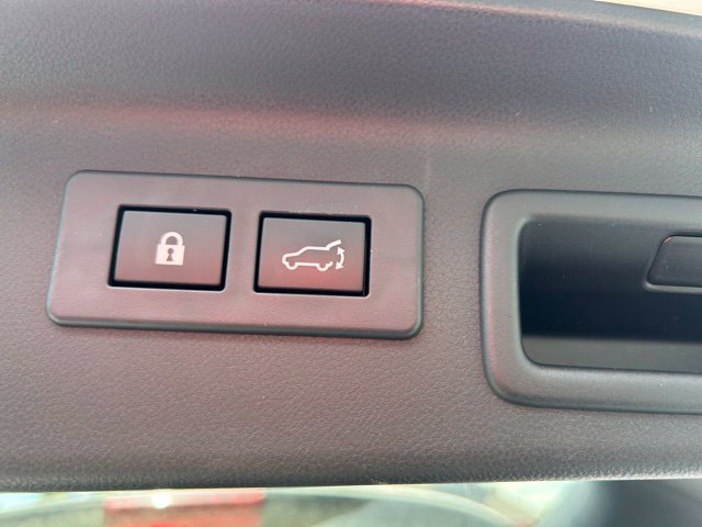 Used 2025 Subaru Forester Limited AWD/4WD image 12