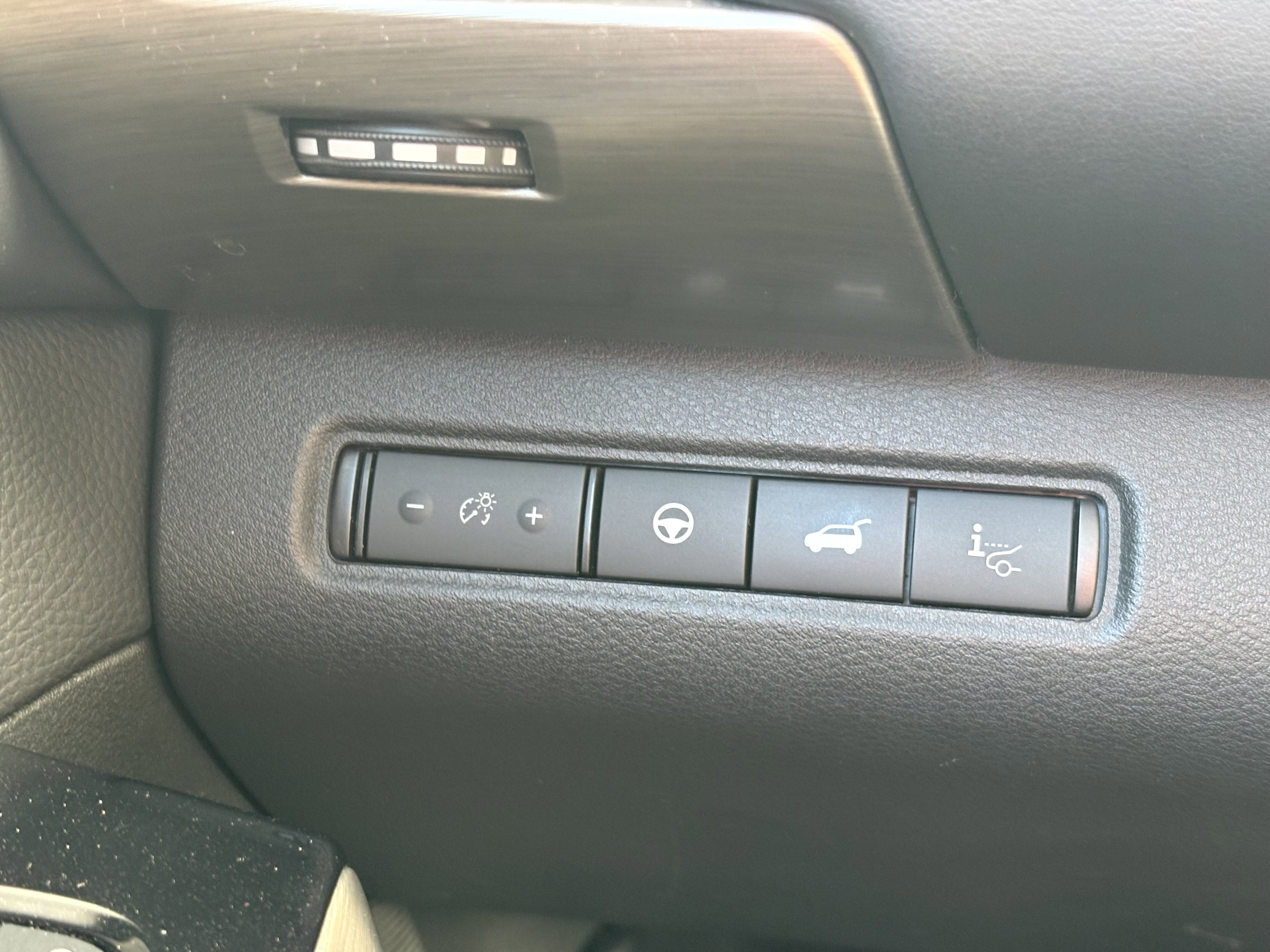 Used 2023 Nissan Pathfinder Platinum w/ Lighting Package (N93) AWD/4WD image 33