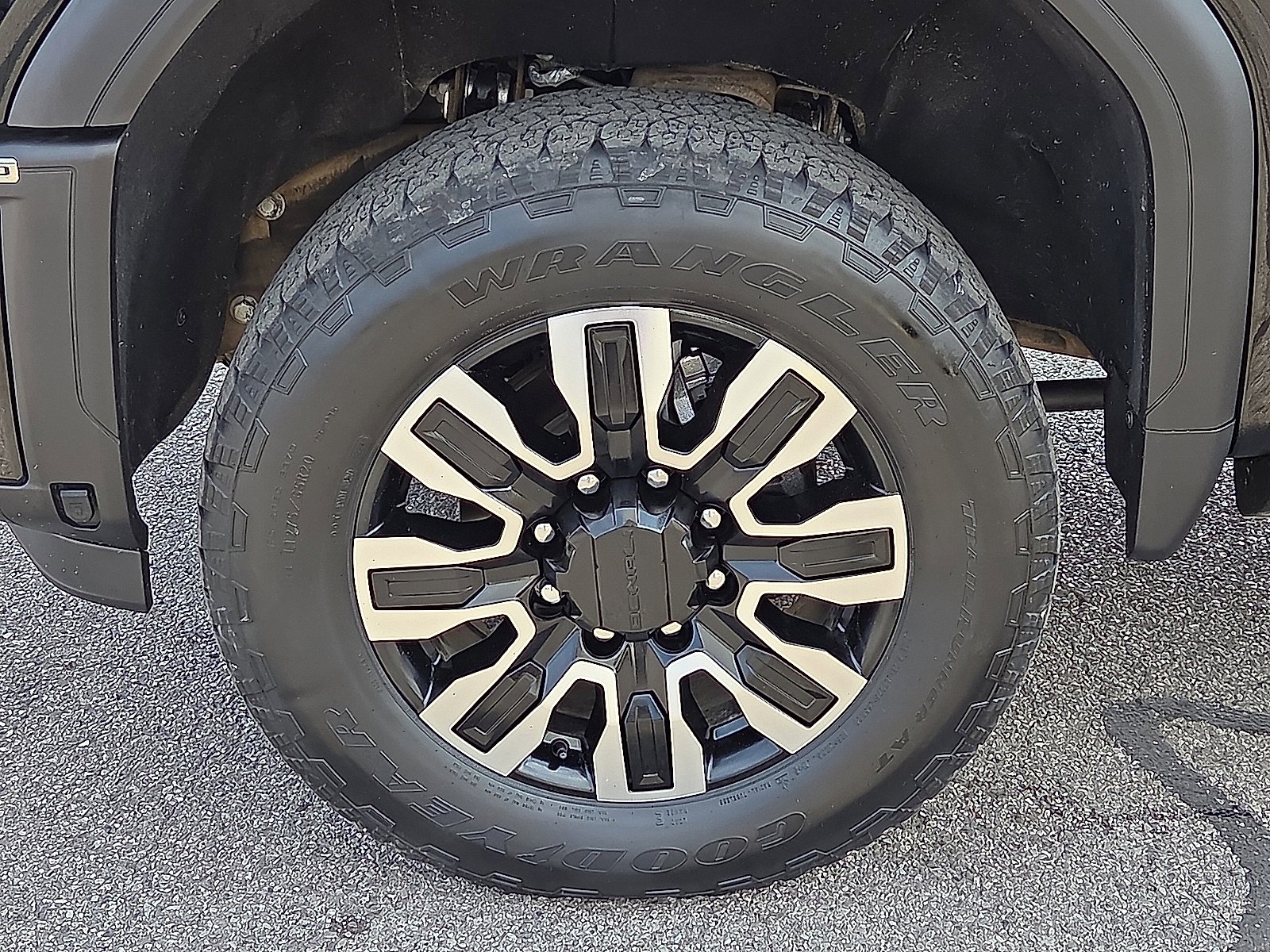 Used 2025 GMC Sierra 2500 Denali Ultimate w/ Max Trailering Package image 7