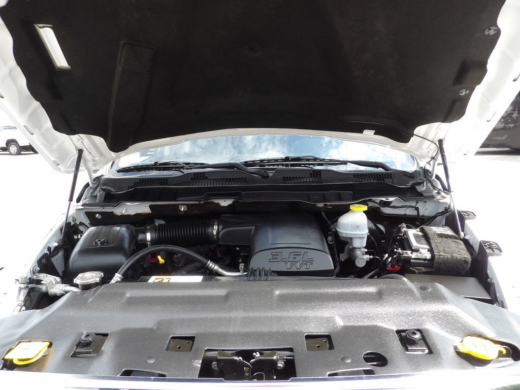 Used 2022 RAM 1500 Classic SLT RWD image 42
