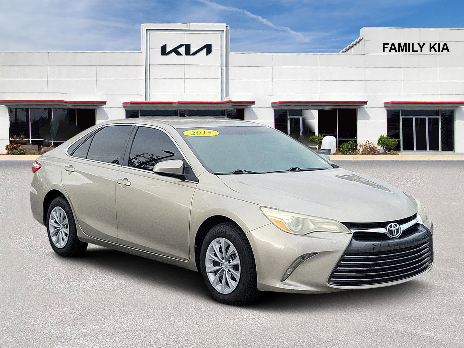 Used 2015 Toyota Camry LE