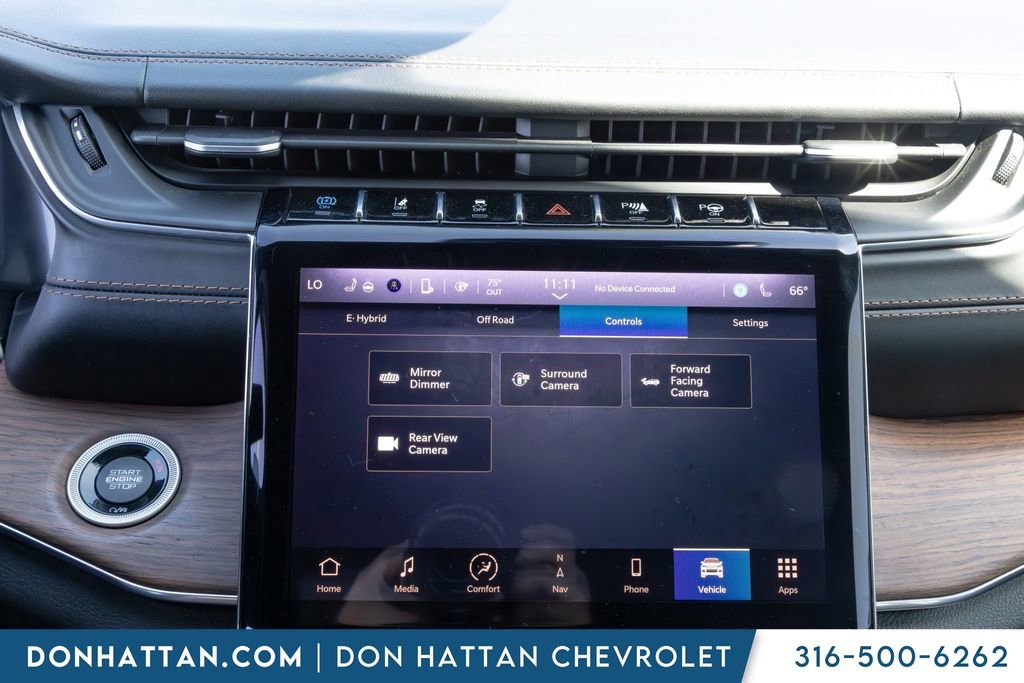 Used 2022 Jeep Grand Cherokee Summit AWD/4WD image 7