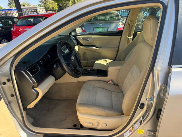 Used 2017 Toyota Camry LE FWD image 8