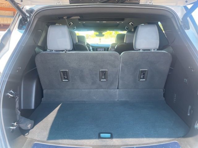 Used 2024 Buick Enclave Premium w/ Experience Buick Package FWD image 8