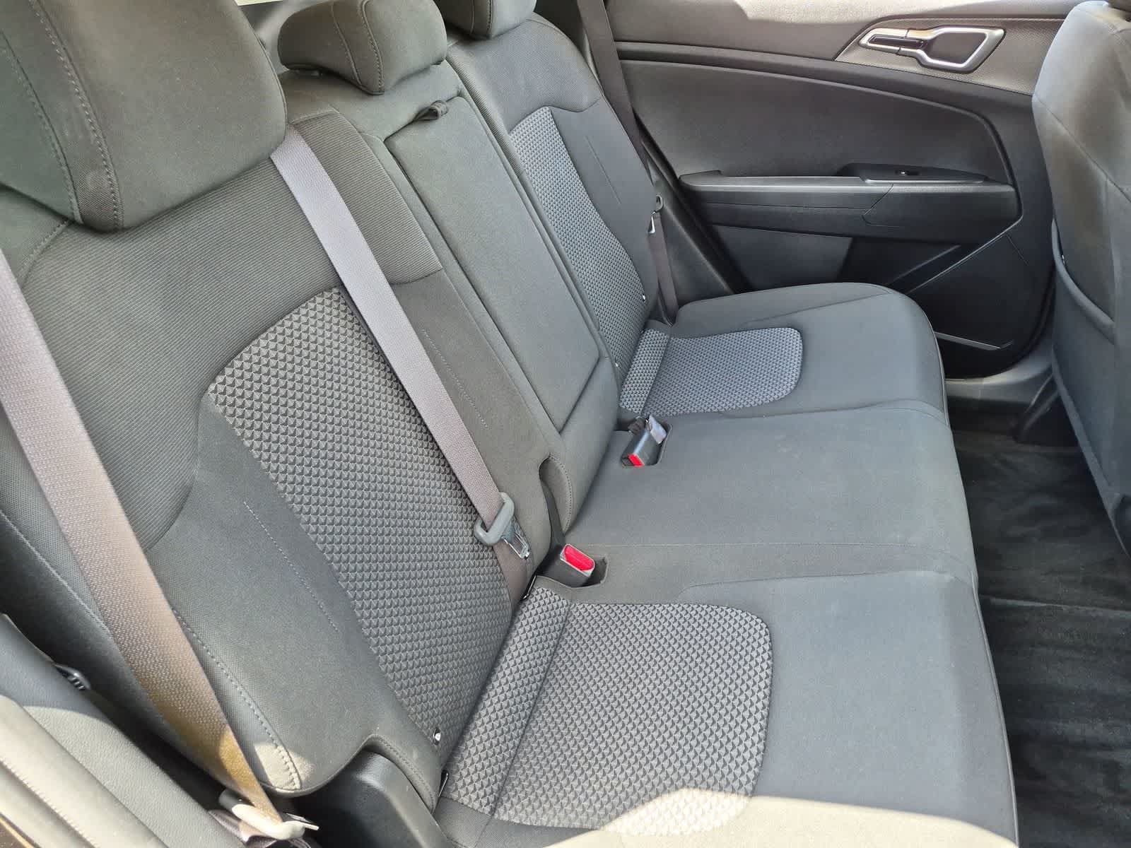 Used 2023 Kia Sportage LX AWD/4WD image 21