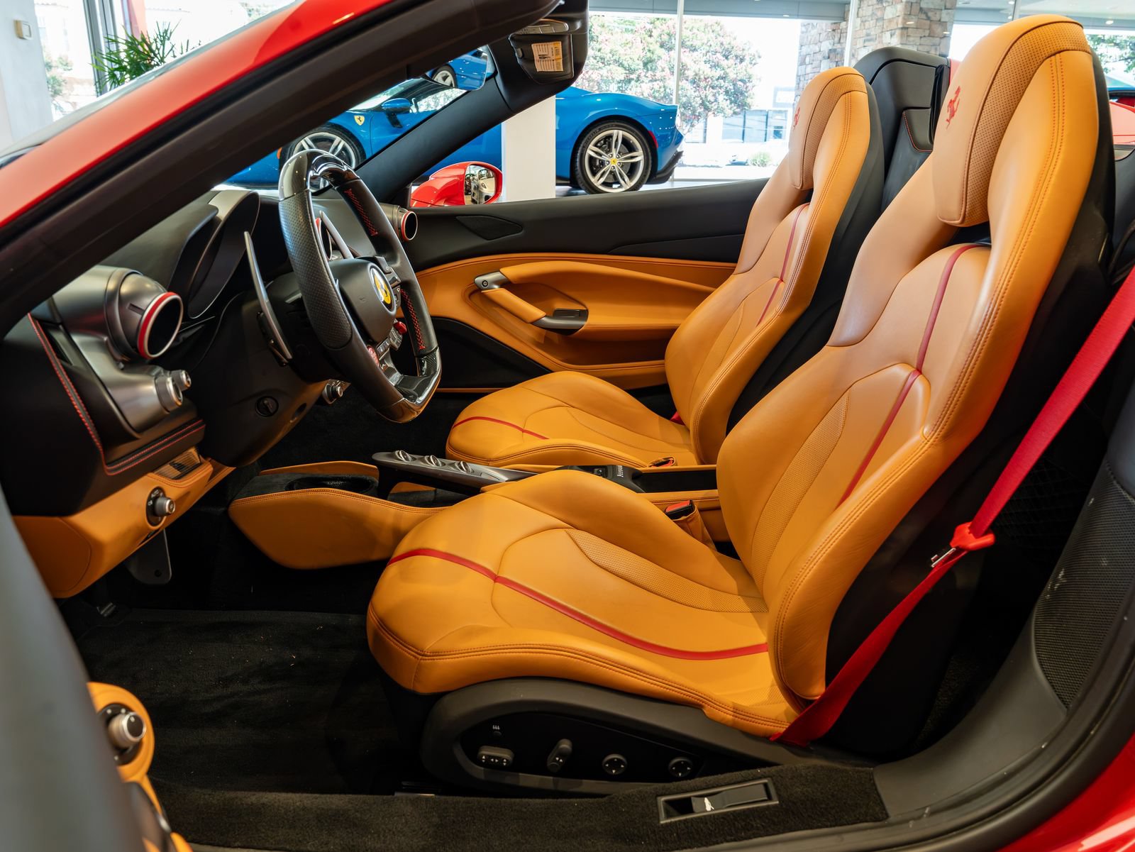 Certified 2021 Ferrari F8 Tributo RWD image 10