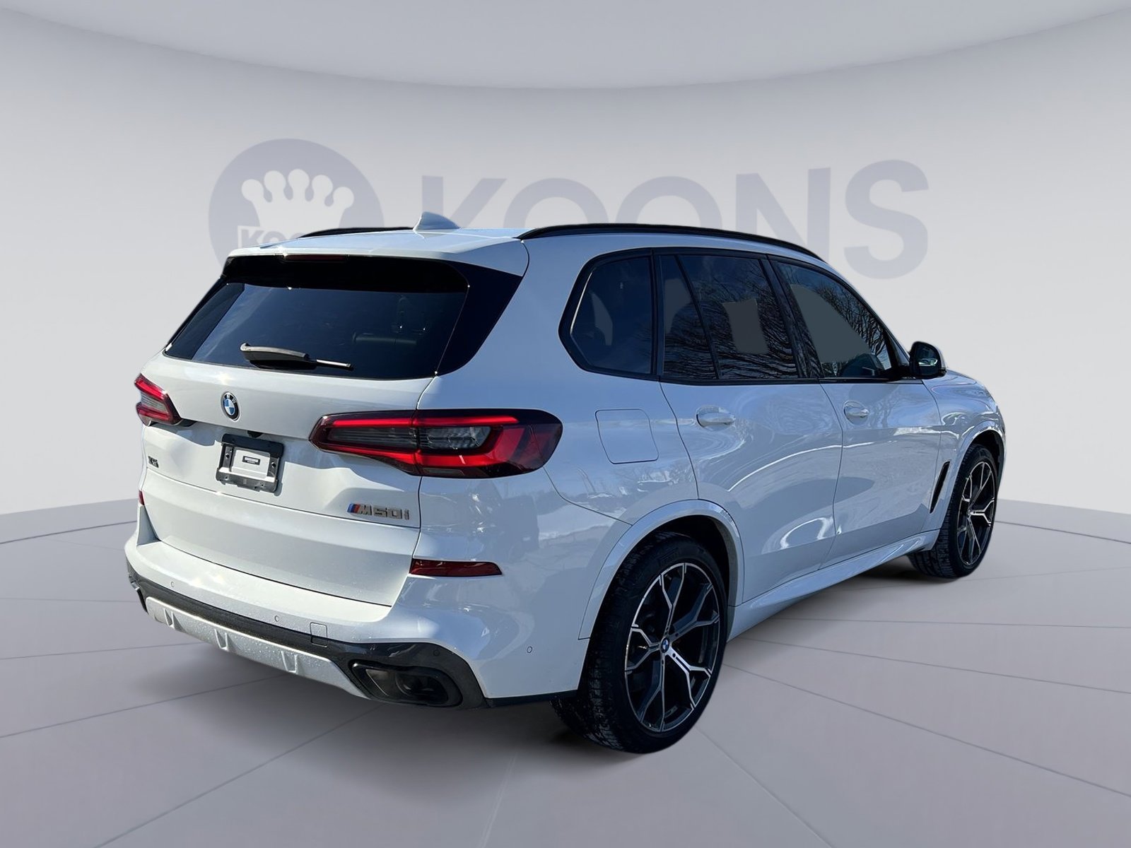 Used 2023 BMW X5 M50i w/ Climate Comfort Package image 7