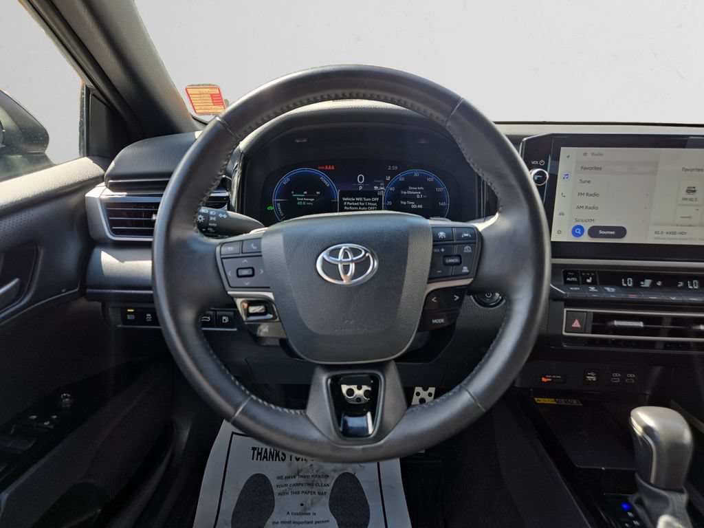 Used 2025 Toyota Camry XSE FWD image 12