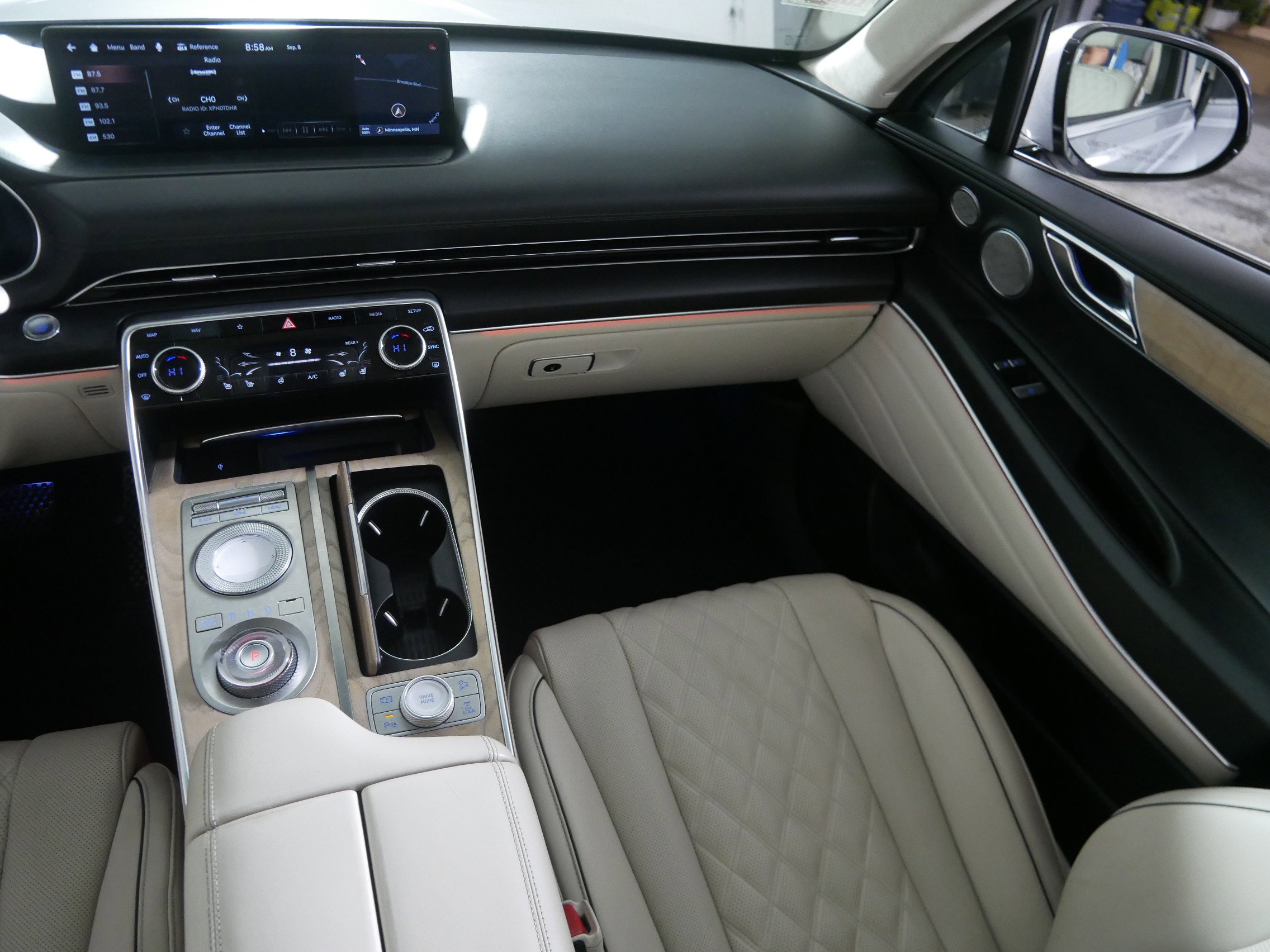 Used 2021 Genesis GV80 3.5T w/ Prestige Package 07 image 11