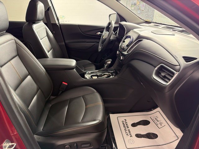 Used 2023 Chevrolet Equinox Premier AWD/4WD image 23