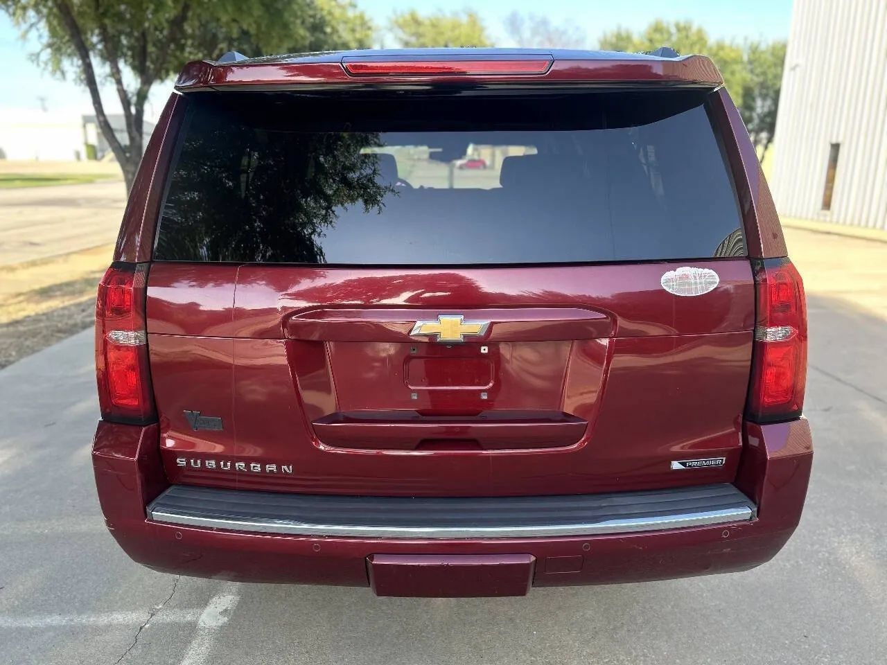 Used 2017 Chevrolet Suburban Premier RWD image 7