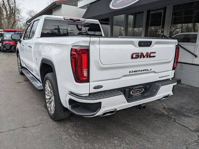 Used 2022 GMC Sierra 1500 Denali w/ Technology Package AWD/4WD image 3