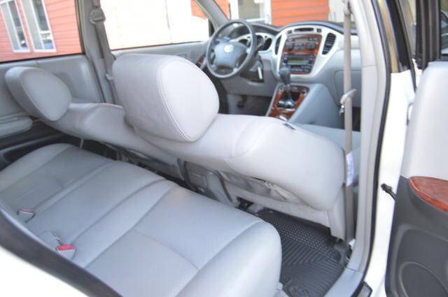 Used 2004 Toyota Highlander Limited image 55