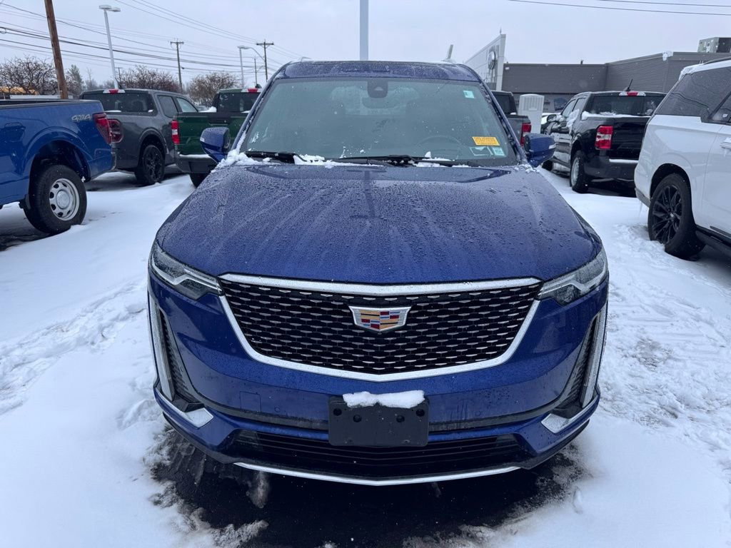 Used 2023 Cadillac XT6 Premium Luxury w/ Technology Package image 3