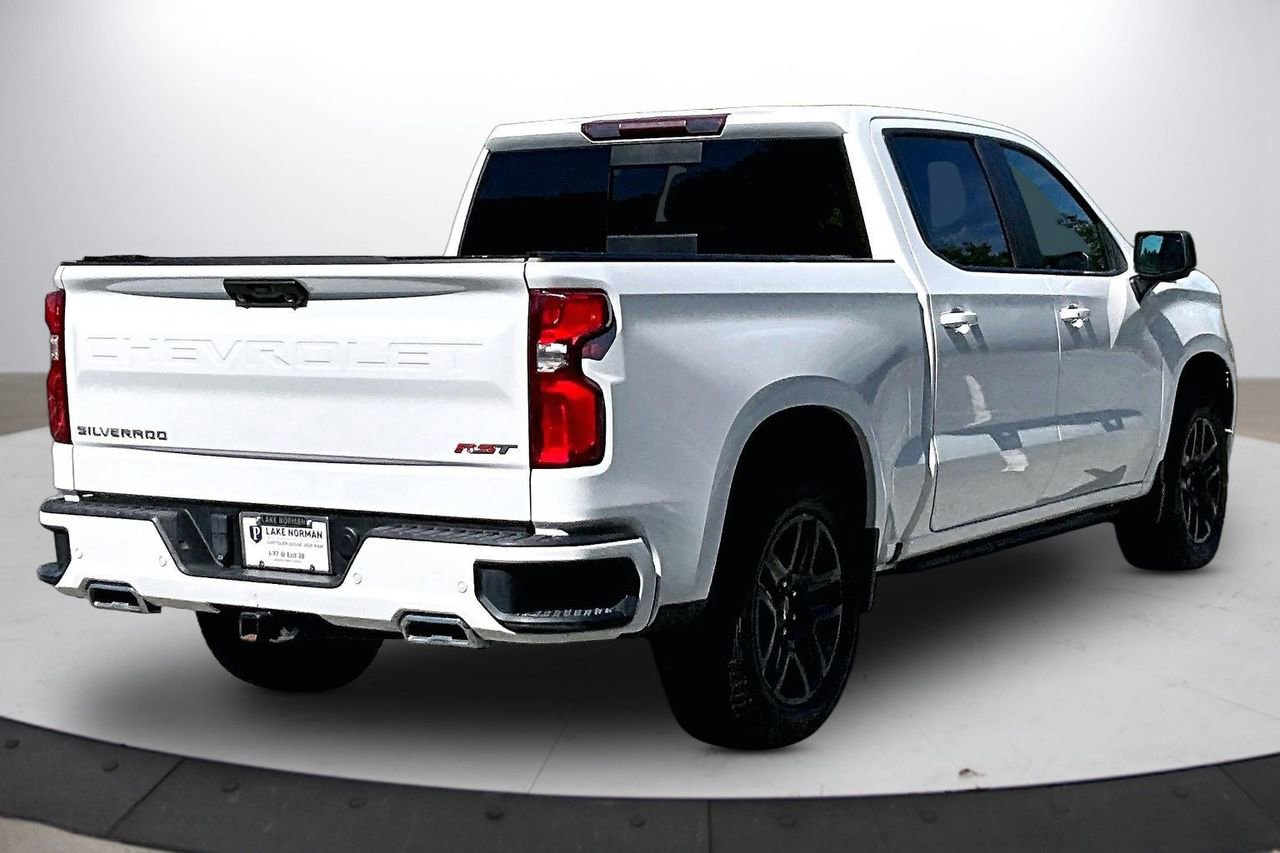 Used 2023 Chevrolet Silverado 1500 RST w/ Convenience Package II AWD/4WD image 9