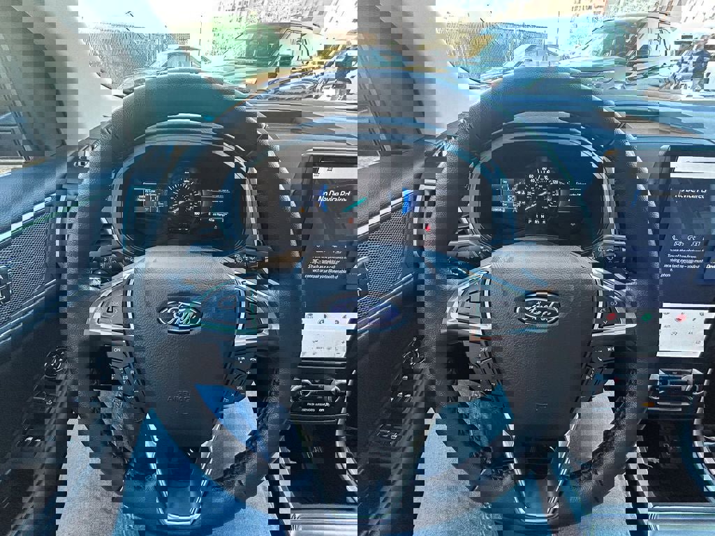 Used 2022 Ford Edge SEL w/ Convenience Package image 15