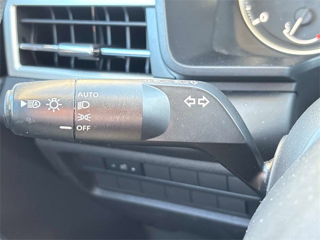 Used 2024 Mitsubishi Outlander ES image 28