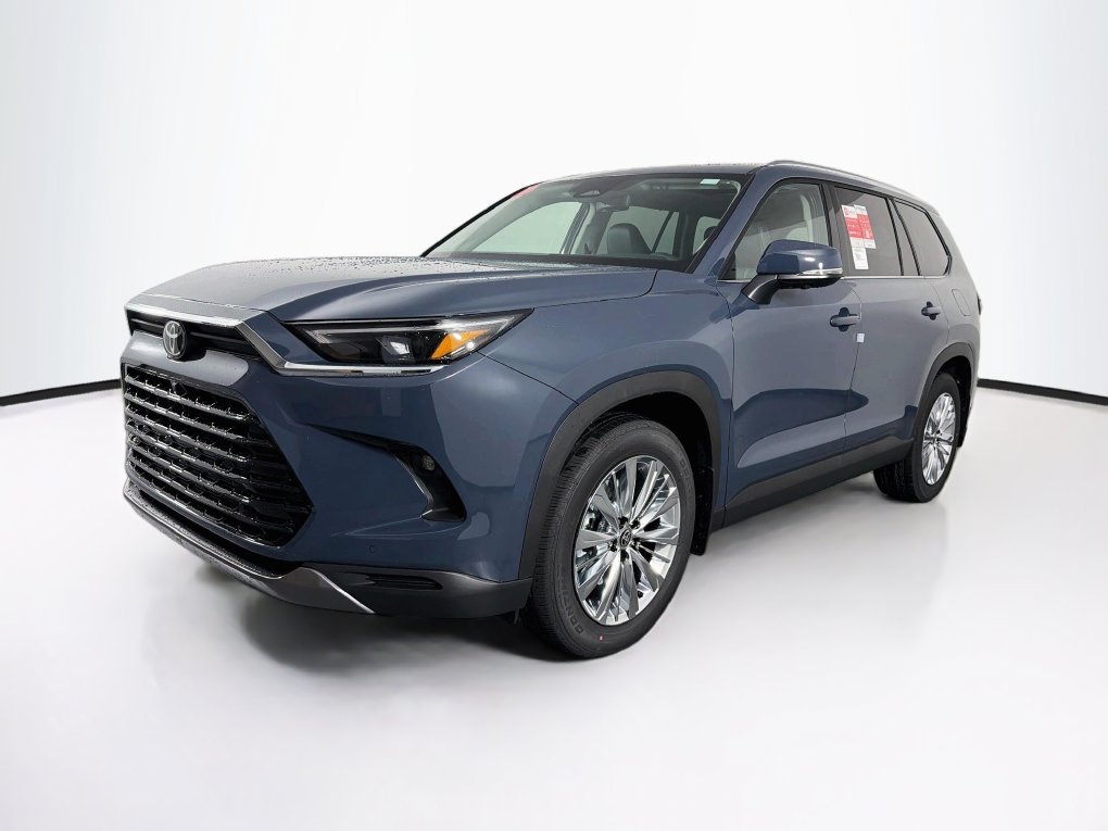New 2026 Toyota Grand Highlander AWD image 3