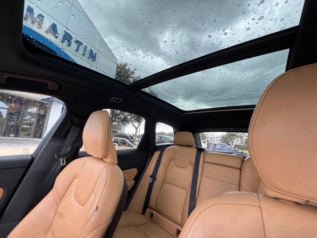 Used 2020 Volvo XC60 T6 Inscription AWD/4WD image 8