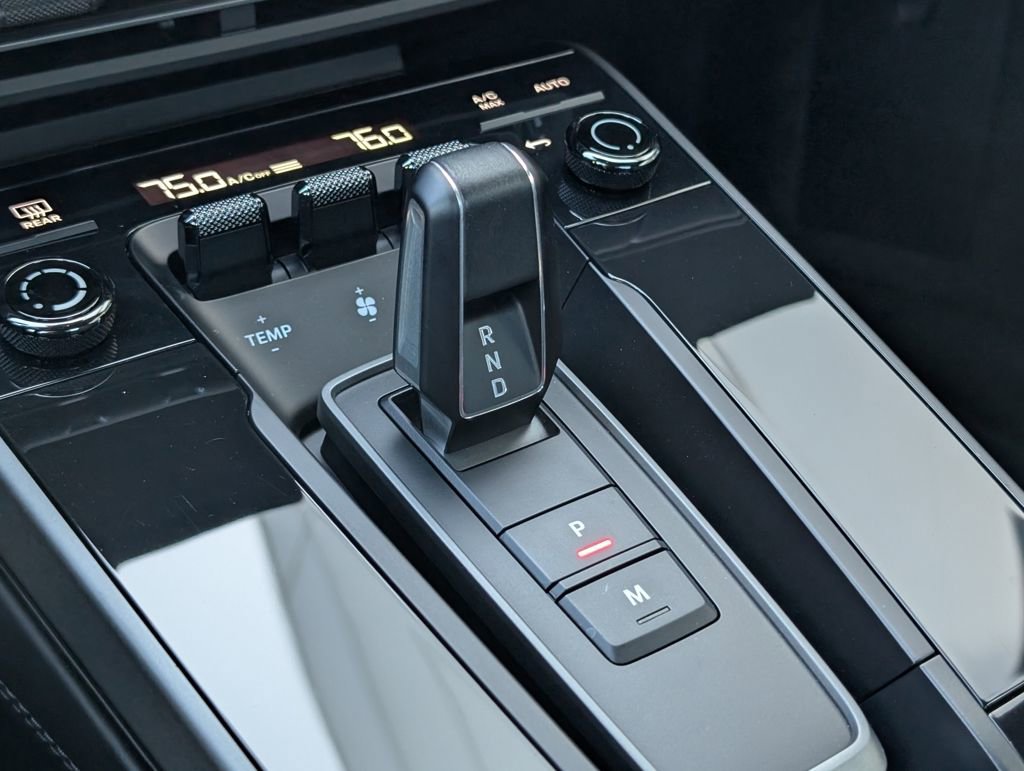 Certified 2021 Porsche 911 Targa 4 w/ Premium Package image 16