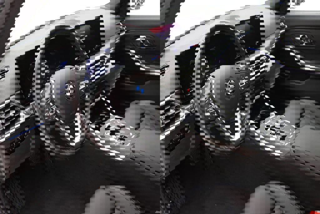 Used 2024 BMW 330i xDrive Sedan image 15