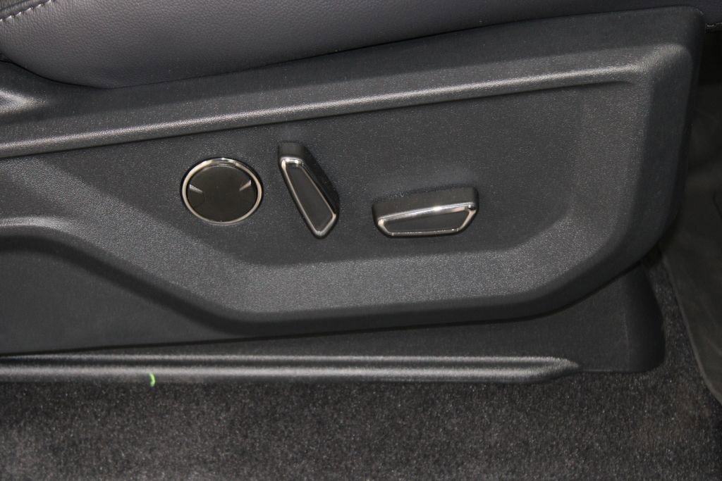 New 2026 Ford F150 Lariat image 27